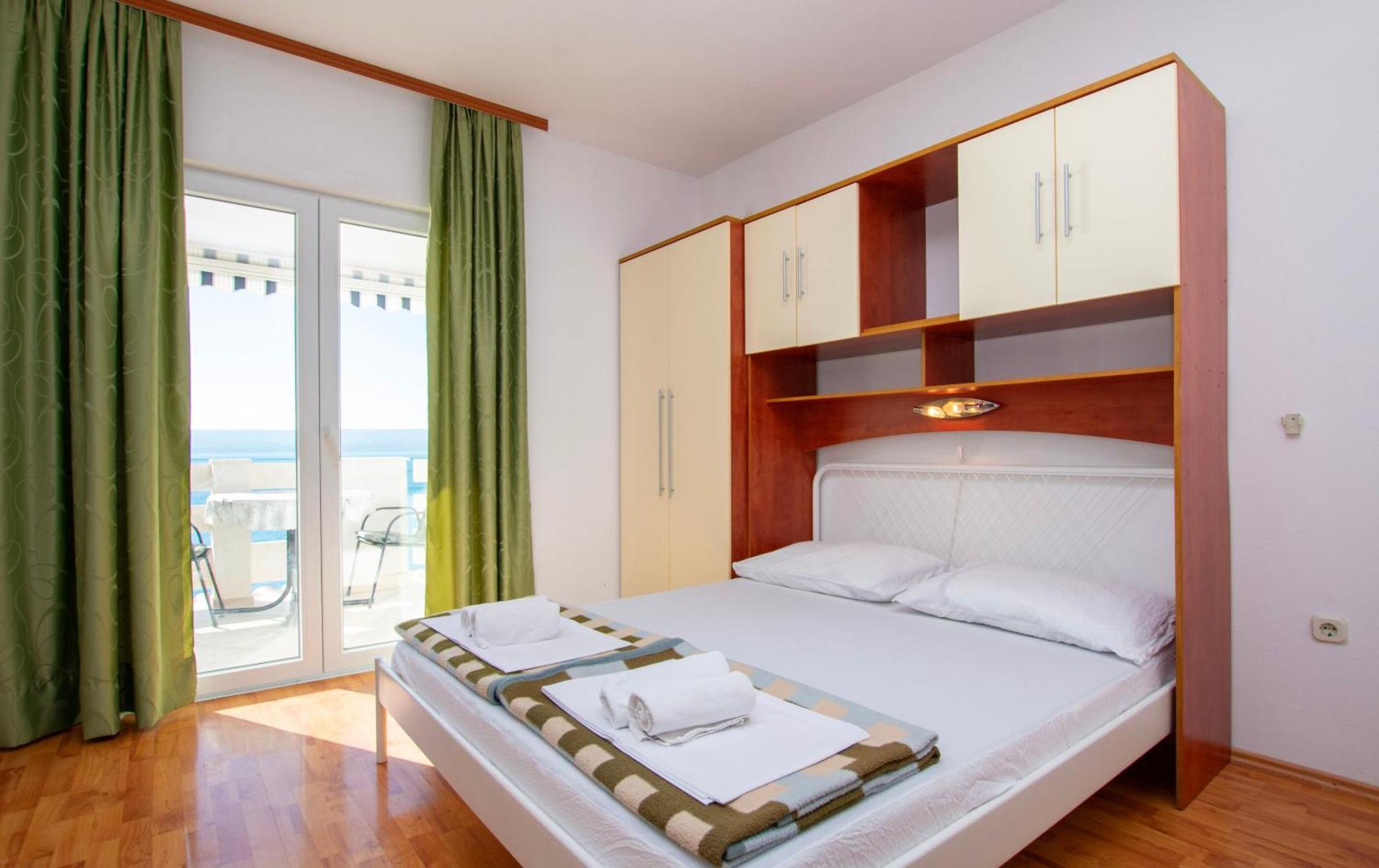 Apartments Ivo - Sea View; Писак Экстерьер фото