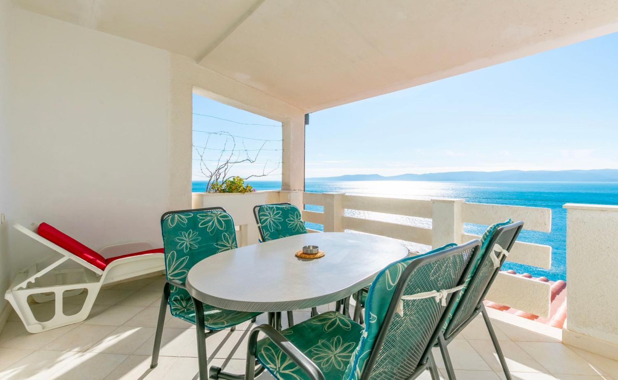 Apartments Ivo - Sea View; Писак Экстерьер фото