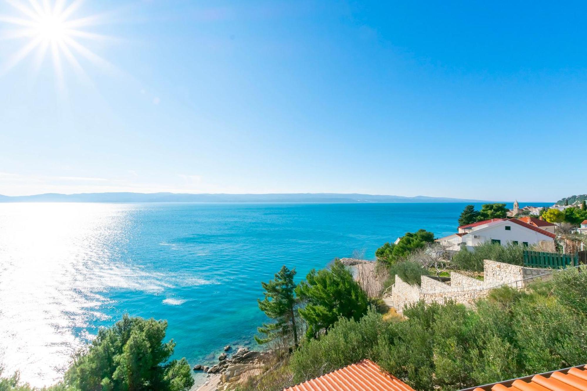 Apartments Ivo - Sea View; Писак Экстерьер фото